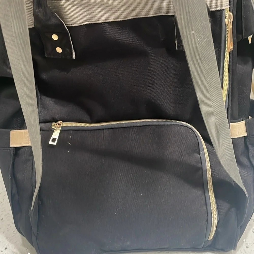 Land mommy and Baby Bag Chic Mom Grey Diaper bag backpack